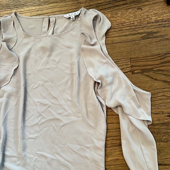 Women’s LANDA grey cold shoulder blouse size S - Picture 2 of 5